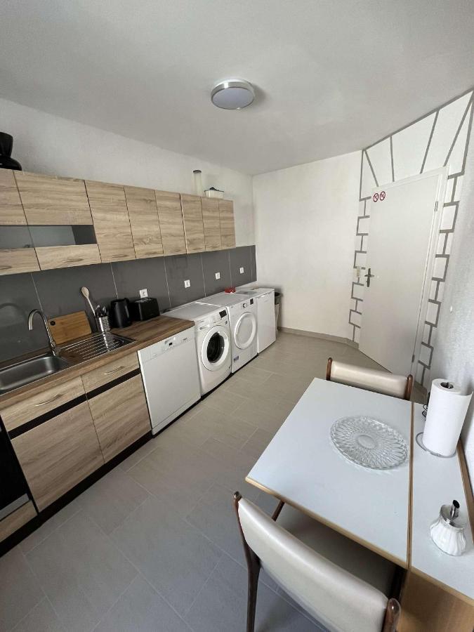 Uebernachtung By Tag Apartment คาสเซล ภายนอก รูปภาพ